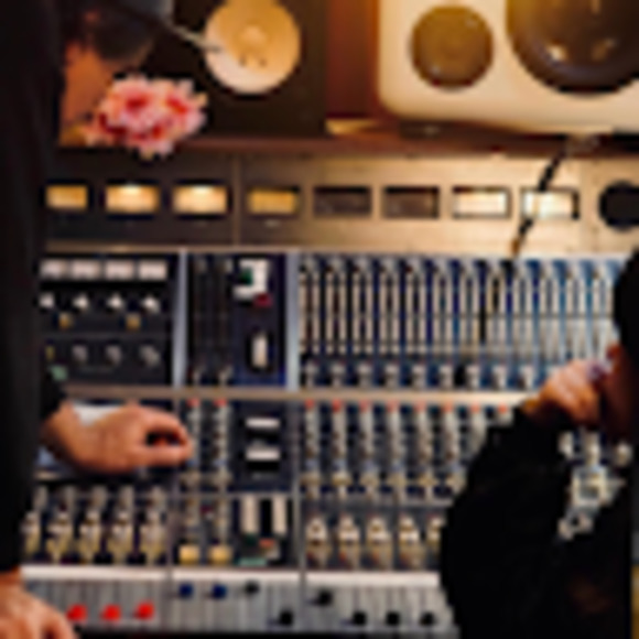 Meet your Posher, C - Picture 1 of 1